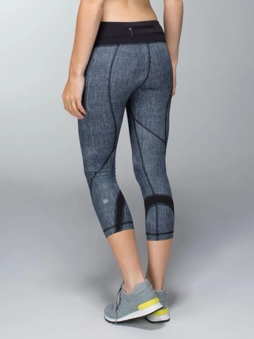 Lululemon Run: Inspire Crop II *All Luxtreme size 4